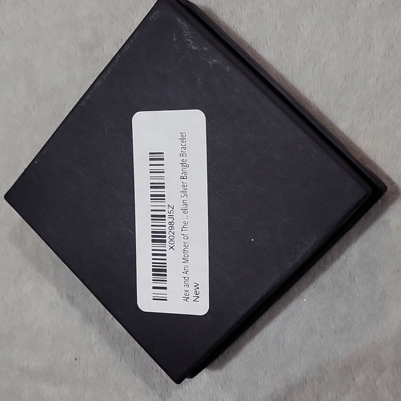 Alex and Ani Mother Of The Bride Bracelet - Picture 5 of 15